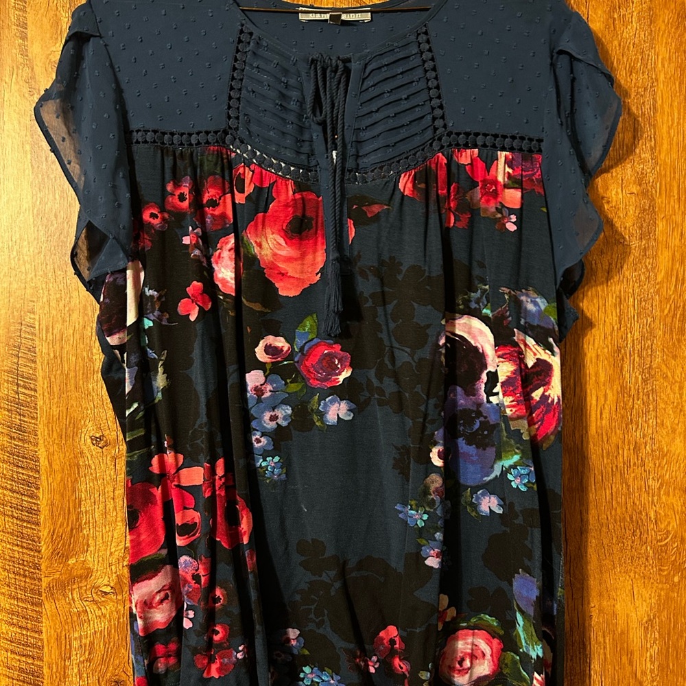 Daniel Rainn XL- dark teal with Red and Blue Tie Front Cap Sleeve Blouse